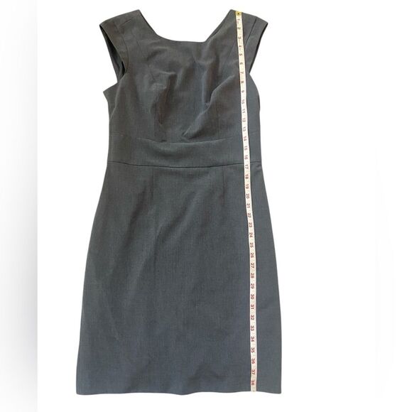 The Limited Grey Sleeveless Sheath Knee Length Dress - Picture 9 of 9